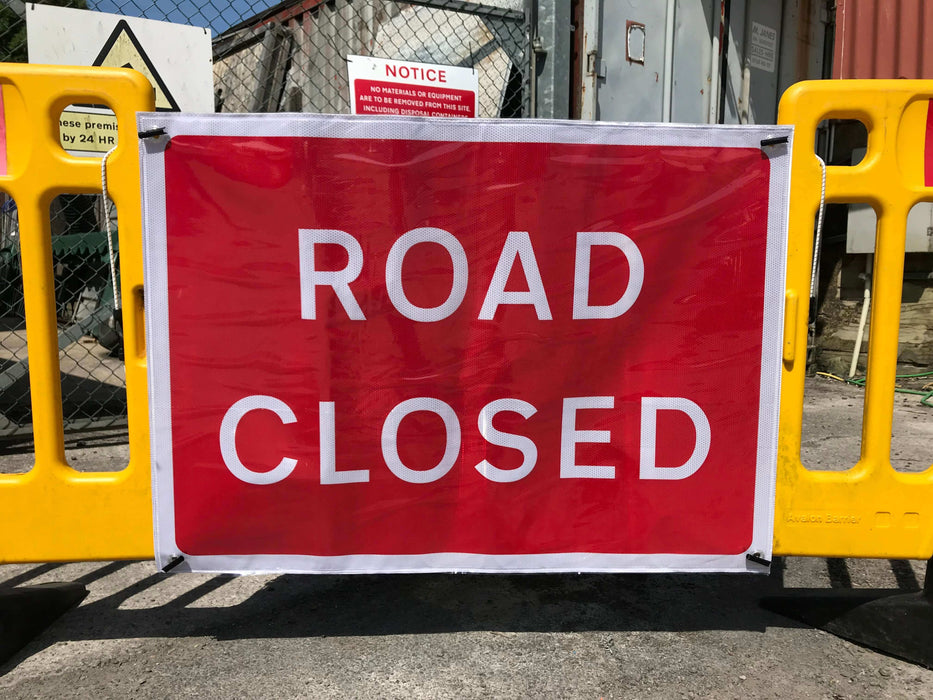 1050x750mm Flexible Road Closed Banner